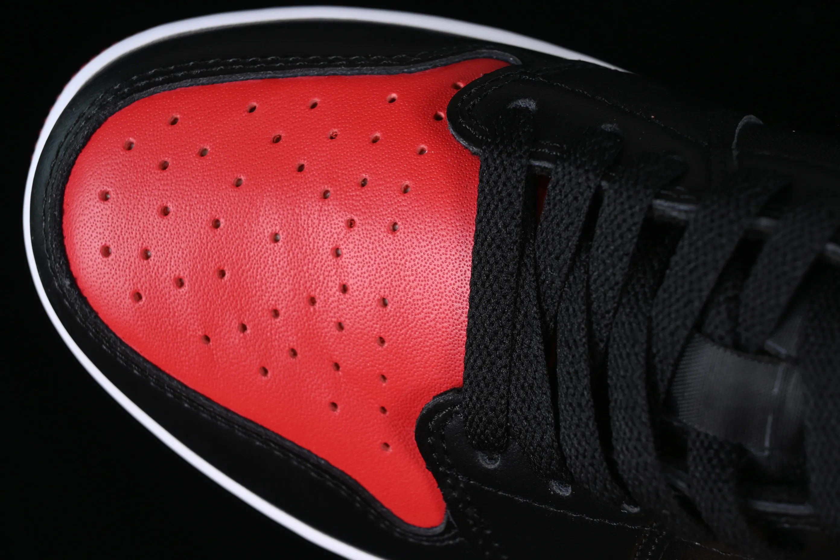 All categories Air Jordan Jordan series basketball shoes Air Jordan 1 Low Z version Air Jordan 1 Low OG "Bred" AJ1 Joe 1 black and red low-top basketball shoes 705329-001